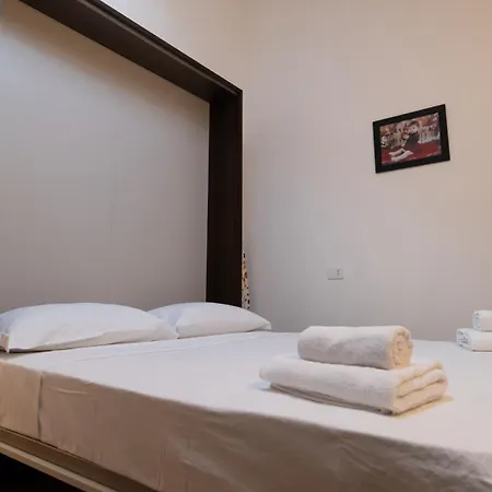 Apartament Da Matteo E Lorenza - Tra Stazione E Centro Monza
