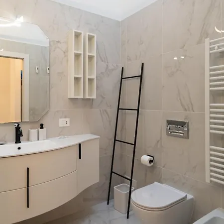 Da Matteo E Lorenza - Tra Stazione E Centro Apartmán *